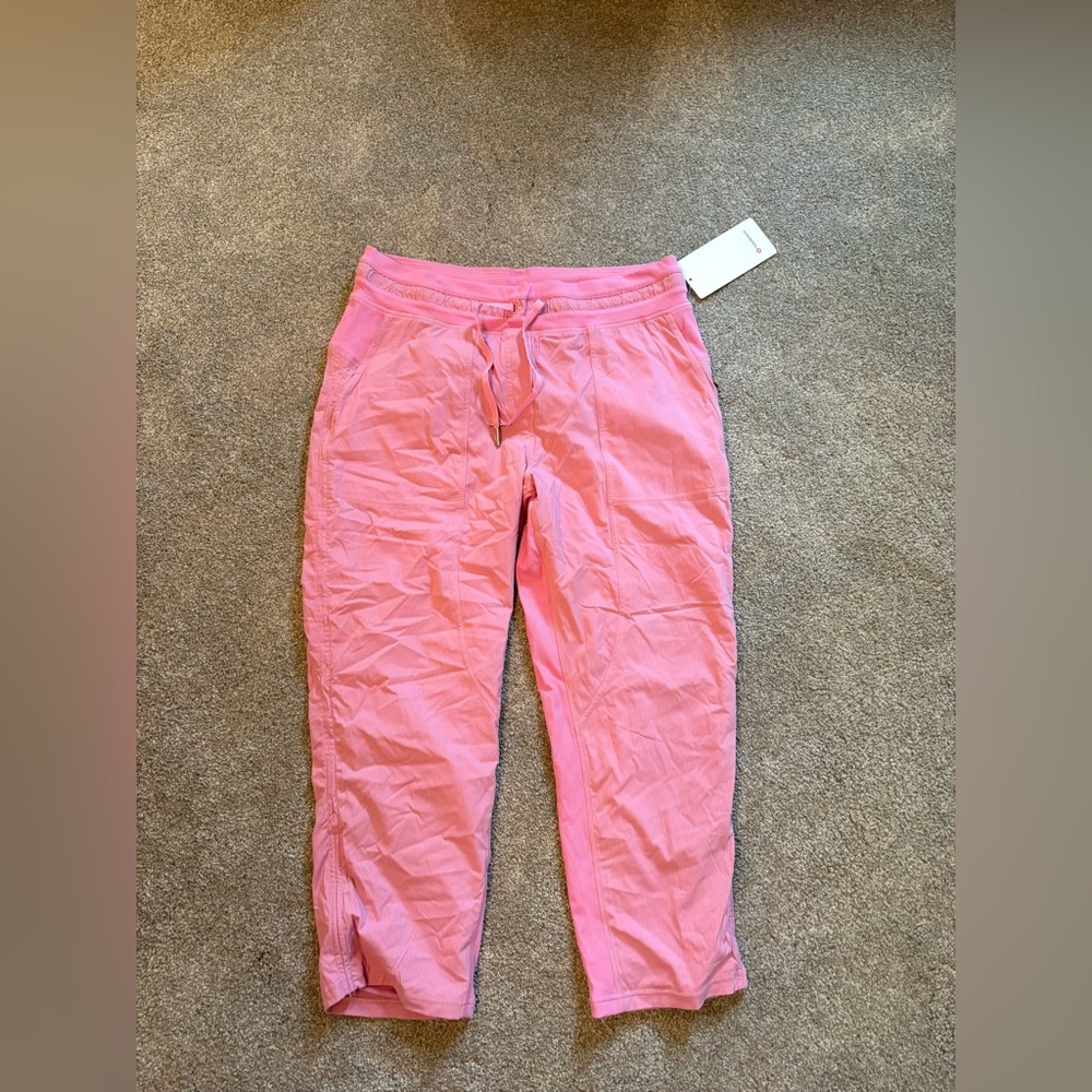 Lululemon dance studio crops
